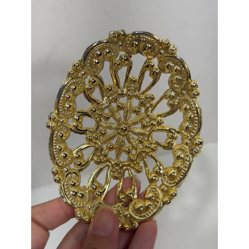 Vintage 1983 American‎ tack howe Gold Filigree Oval Trinket Jewelry Dish Footed